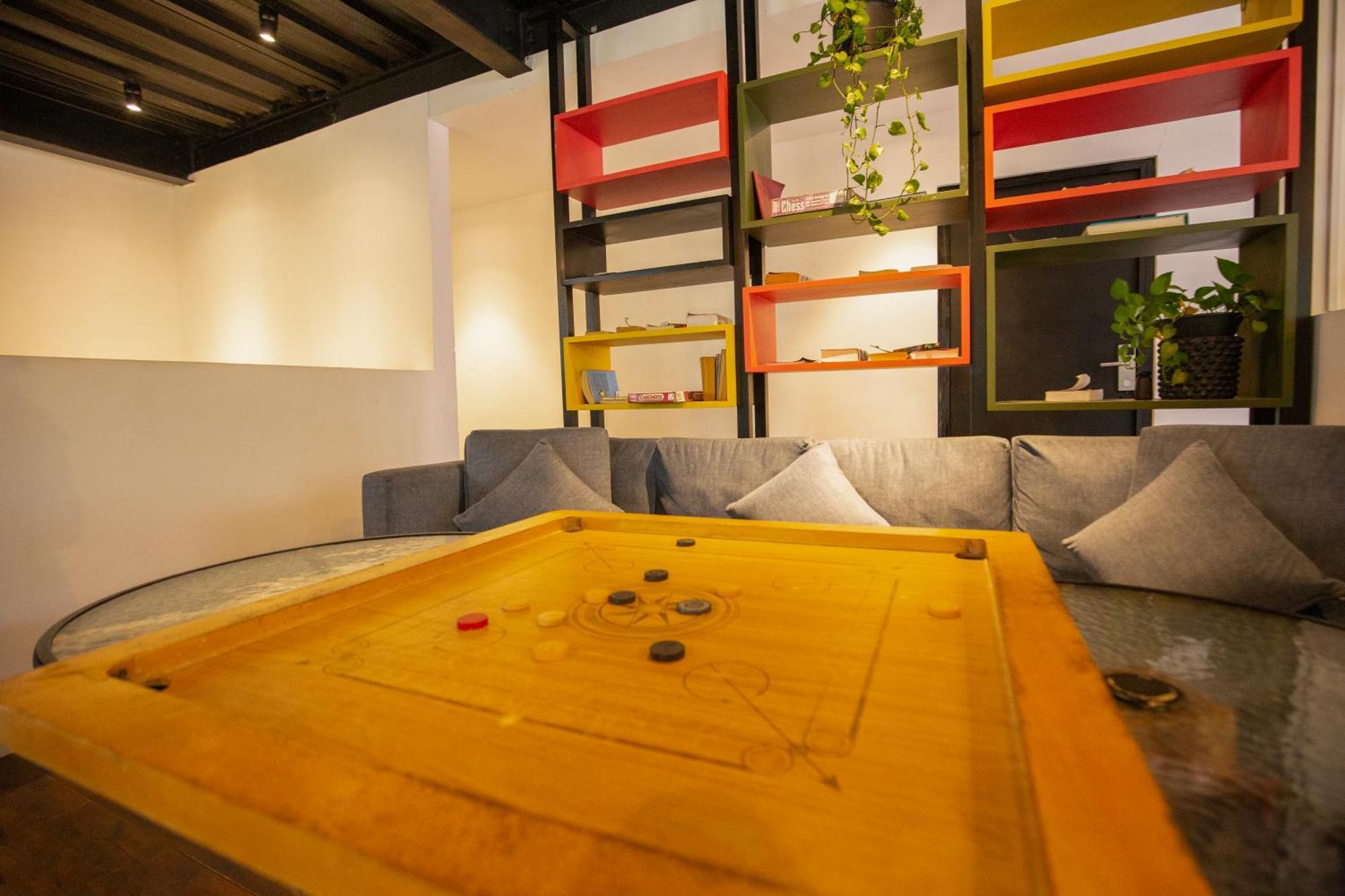 Hangover Hostels Элла Экстерьер фото