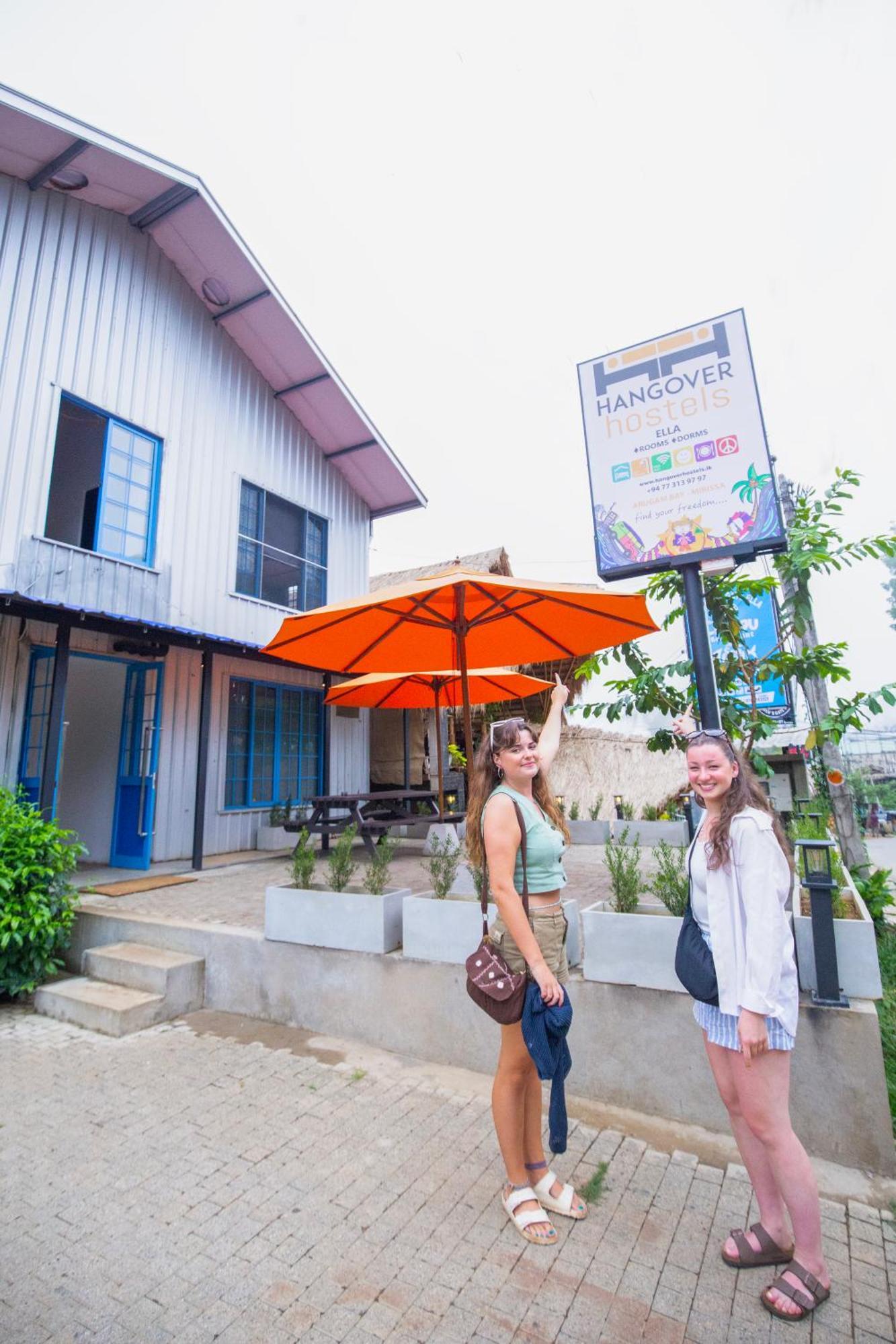 Hangover Hostels Элла Экстерьер фото
