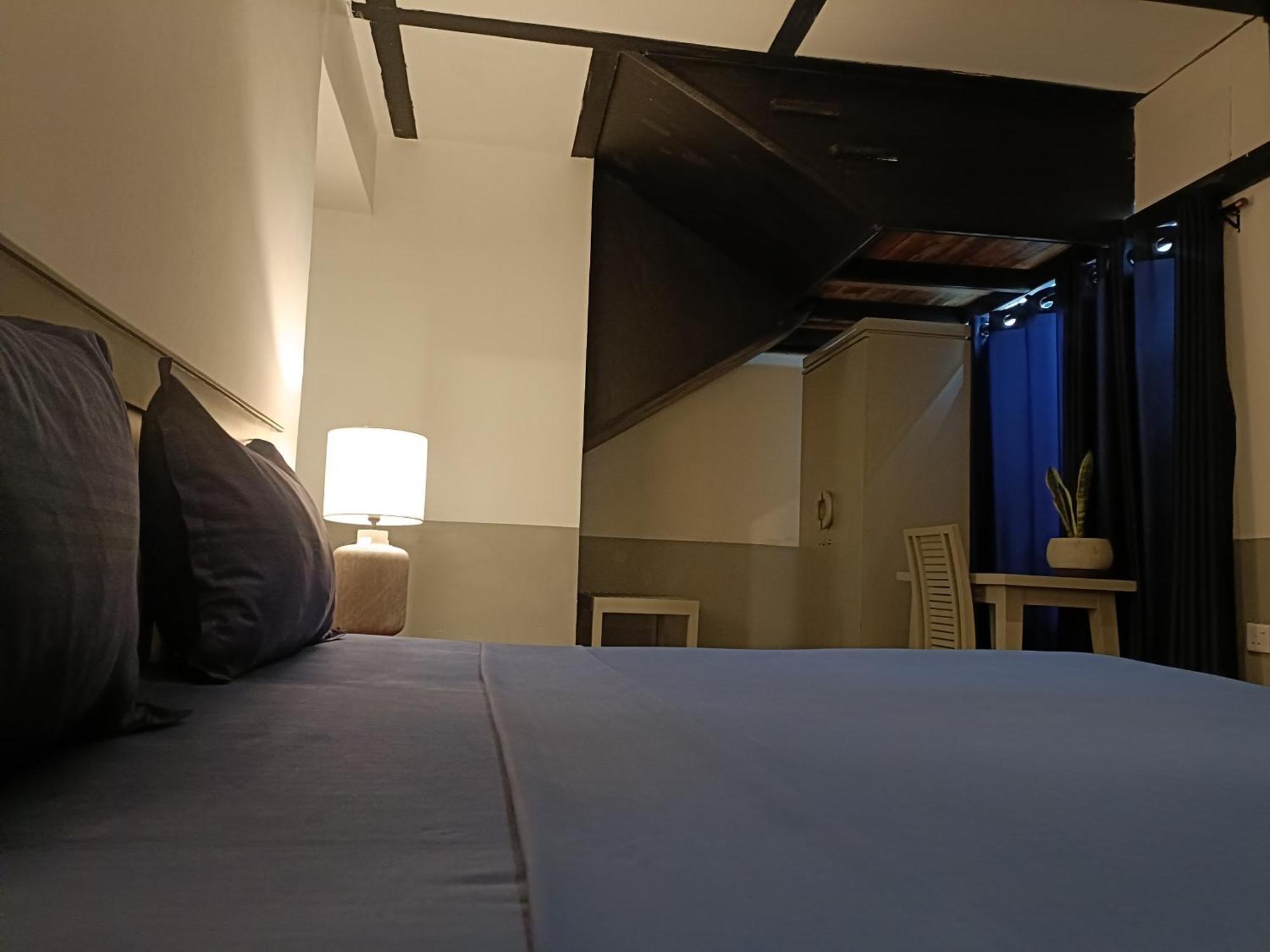 Hangover Hostels Элла Экстерьер фото